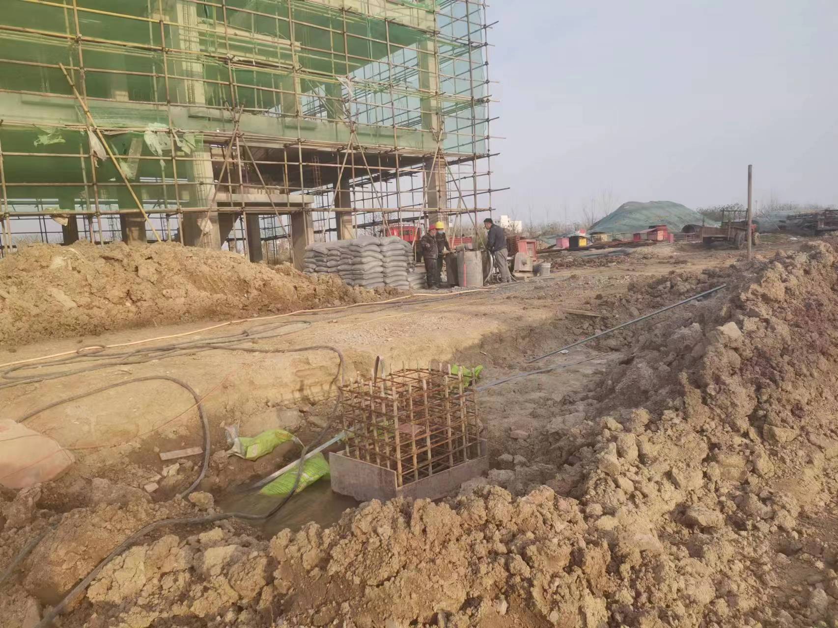 高陵当桥梁出现裂缝的时候应该及时加固修补